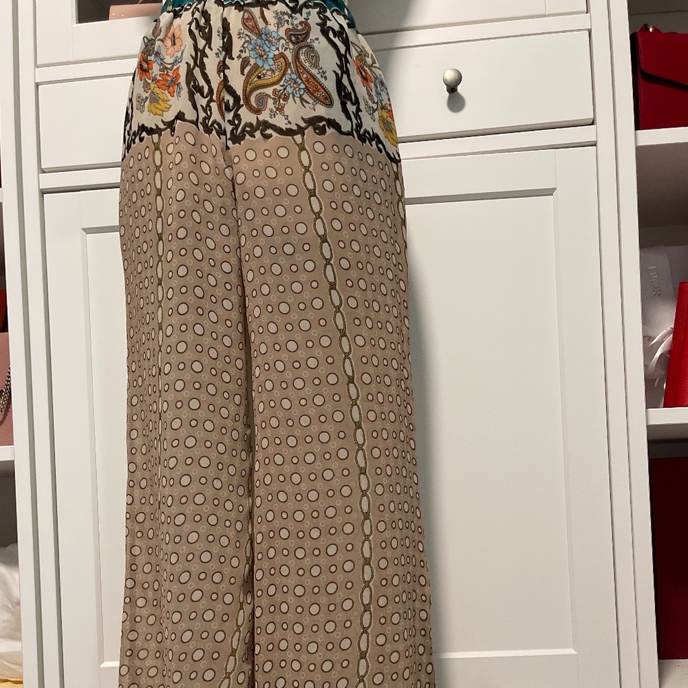 Umgee - Picture 2 of 4